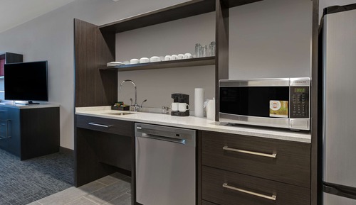 Studio, 2 Queen Beds, Accessible, Bathtub (Mobility & Hearing)