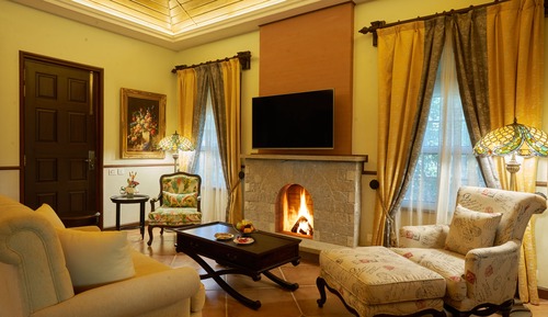 Standard Suite, 1 King Bed, Mountain View (Wilderness Hill View Suite)