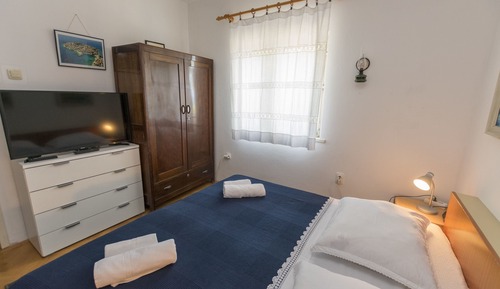 Apartment (A2)