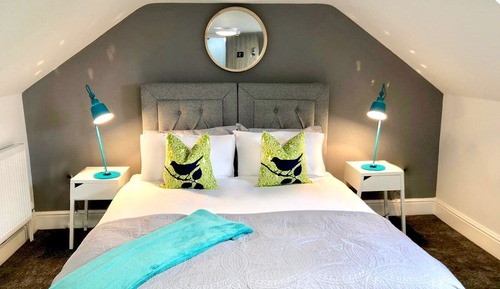 Double or Twin Room, Shared Bathroom