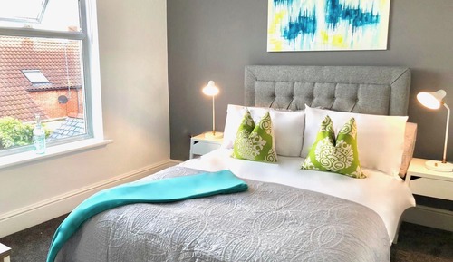 Double Room, Shared Bathroom, Garden View