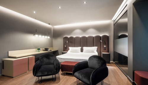 Premium Suite
