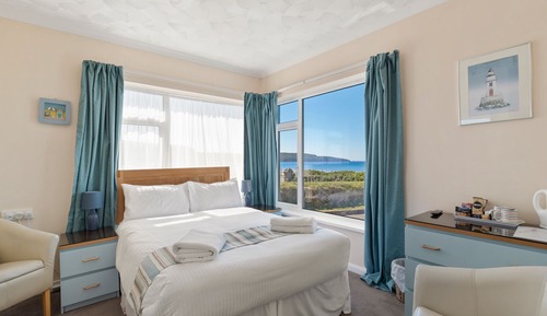 Standard Double Room, Ensuite, Sea View