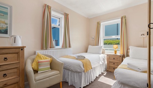 Standard Twin Room, Ensuite