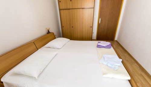 Apartment (A2)