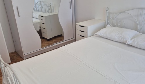Apartment (A2)