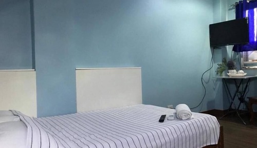 Standard Double Room, Shared Bathroom