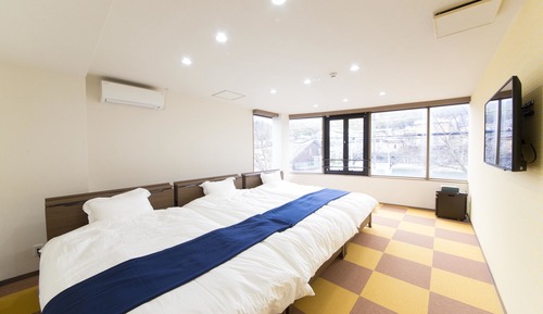Room, 3 Large Twin Beds