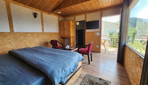 Deluxe Cabin