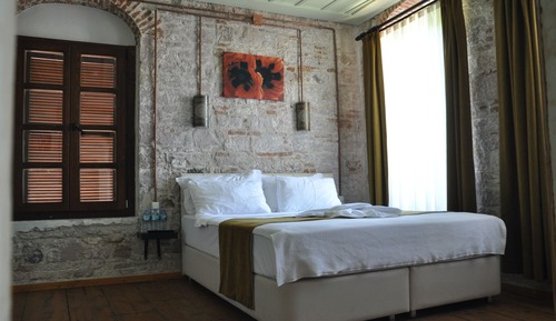 Comfort Triple Room
