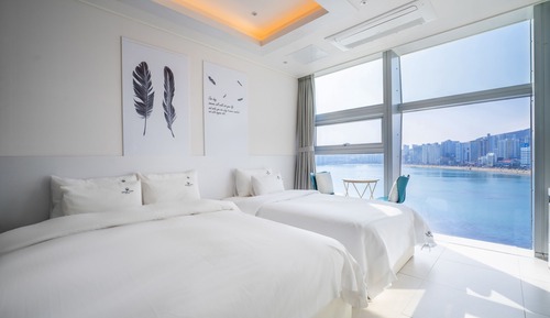 Ocean Twin Room, Sea View