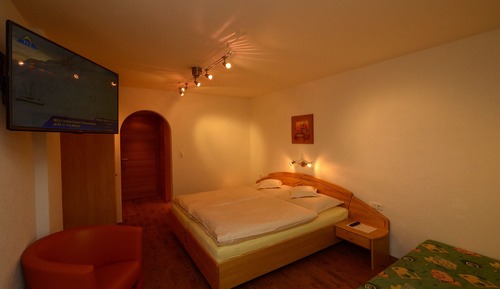 Apartment (2) ( incl. cleaning fee EUR 100)