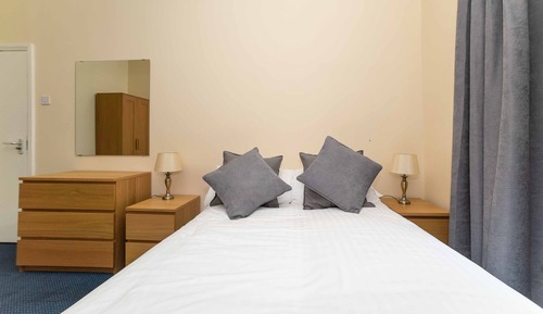 Superior Apartment, 5 Bedrooms
