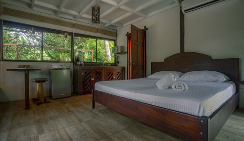 Deluxe Bungalow, 1 King Bed (Corteza)