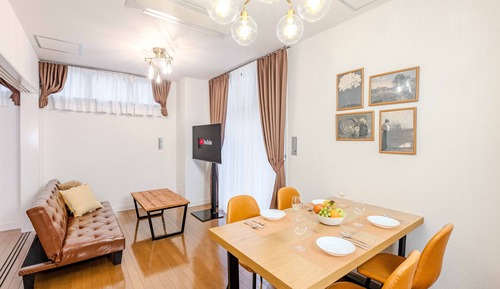Apartment (Bloom Nagahori 202)