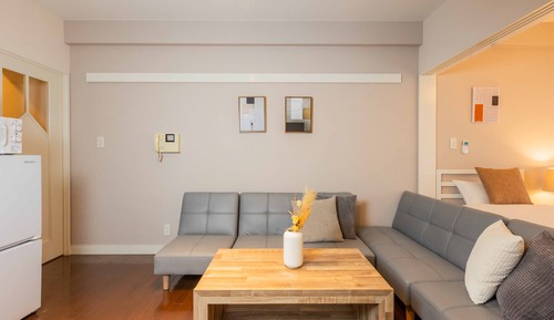 Apartment (Bloom Nagahori 802)