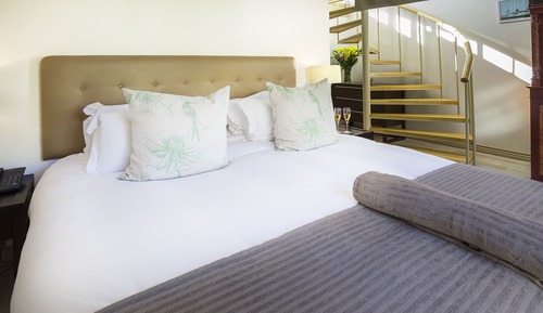 Honeymoon Suite