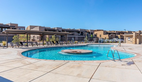 Townhome, Multiple Beds (Under Par on 18)