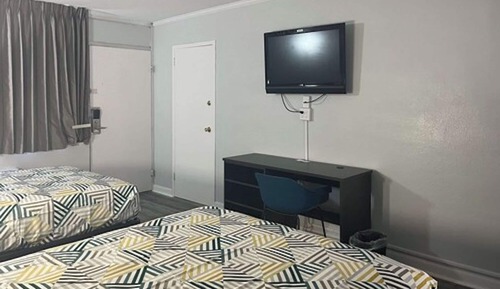 Standard Room, 2 Double Beds, Non Smoking, Refrigerator & Microwave