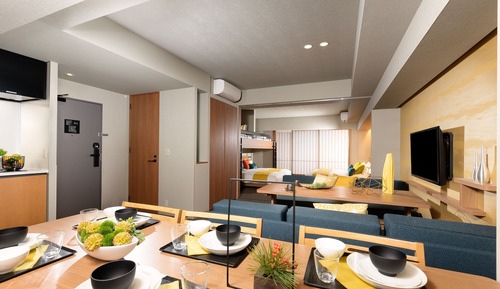 Deluxe One-Bedroom Loft Bed Apartment