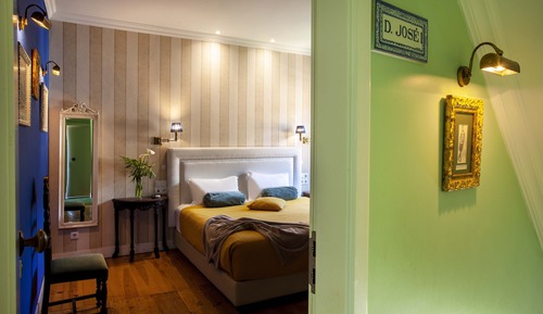 Deluxe Double or Twin Room