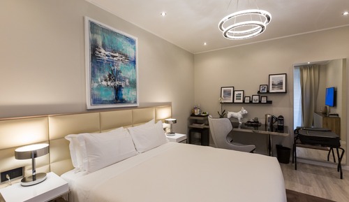 Junior Suite, 1 Queen Bed, City View