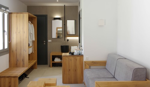 Standard Studio Suite, 1 Bedroom, Garden View