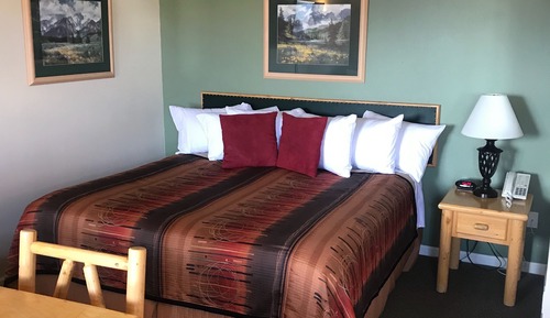 Basic Single Room, 1 King Bed, Accessible, Non Smoking