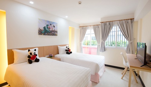 Standard Twin Room