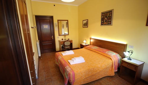 Comfort Triple Room