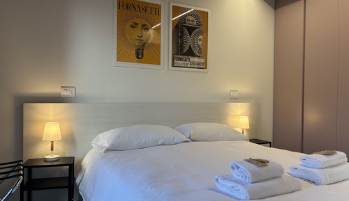 Standard Apartment, City View (2)
