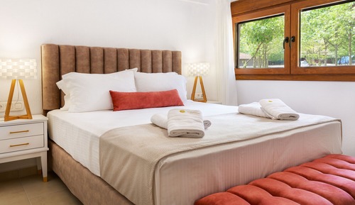 Suite, Sea View