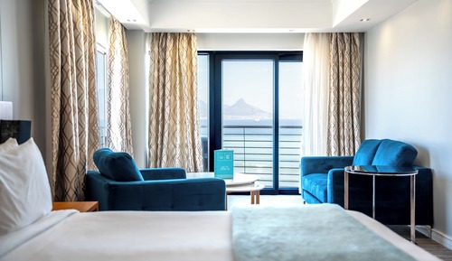 Sea Facing Table Mountain Junior Suite With Balcony