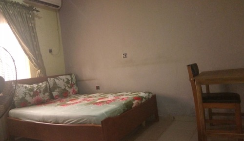Economy Room
