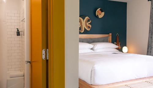 Standard Room, 1 King Bed