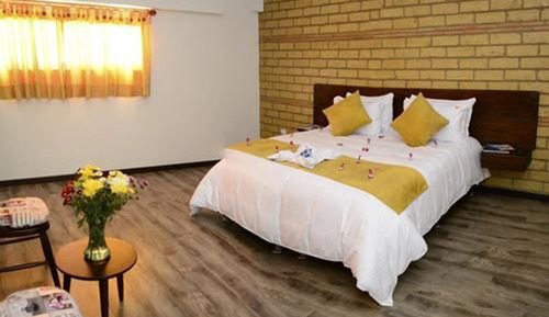 Suite, 1 King Bed, Non Smoking