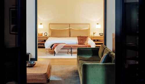 Suite (Runwell Penthouse)
