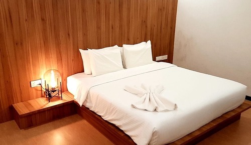Standard Room, 1 King Bed