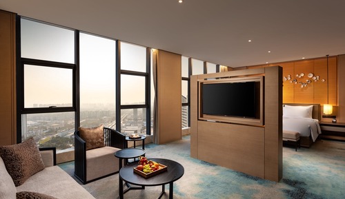 Superior Suite, 1 King Bed, Non Smoking
