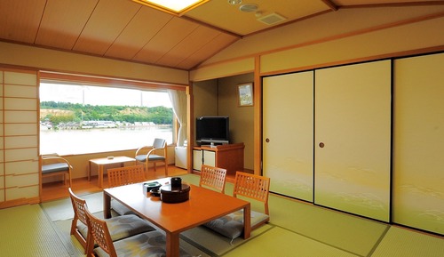 Japanese Style Quadruple Room