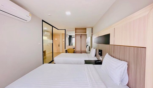 Deluxe Twin Room