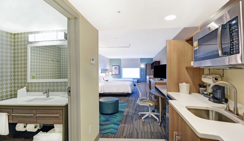 Studio, 2 Queen Beds, Accessible (Hearing)