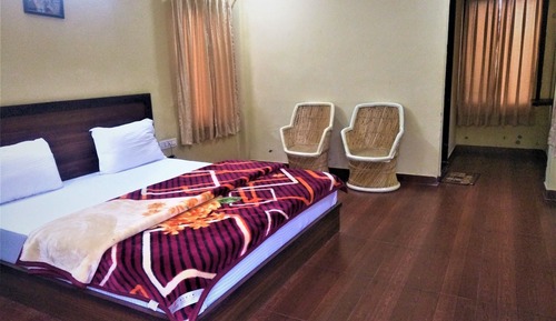 Room, Mountain View
