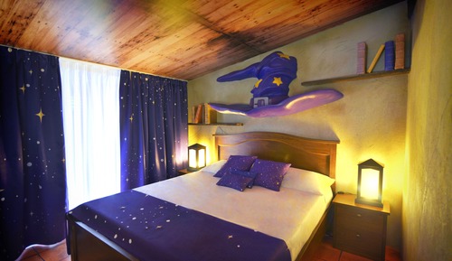 Room (Wizard House Room)