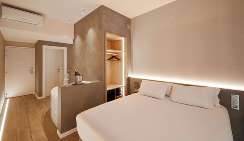 Double Deluxe with Jacuzzi
