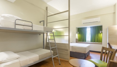 Suite, 2 Bedrooms, Non Smoking (1 Queen Bed and 1 Bunk Bed)