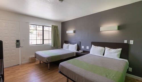 Deluxe Room, 2 Queen Beds, Non Smoking, Kitchenette