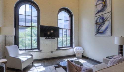 Legend Loft Suite