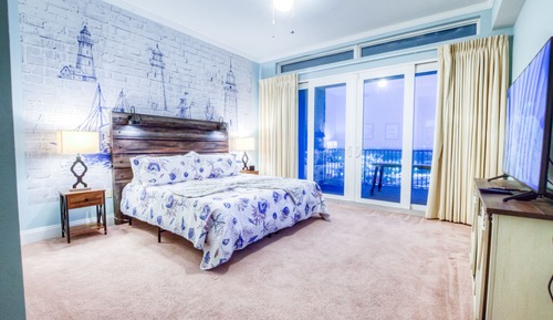 Condo, 3 Bedrooms (2034)