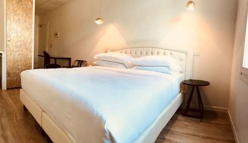 Royal Room, City View